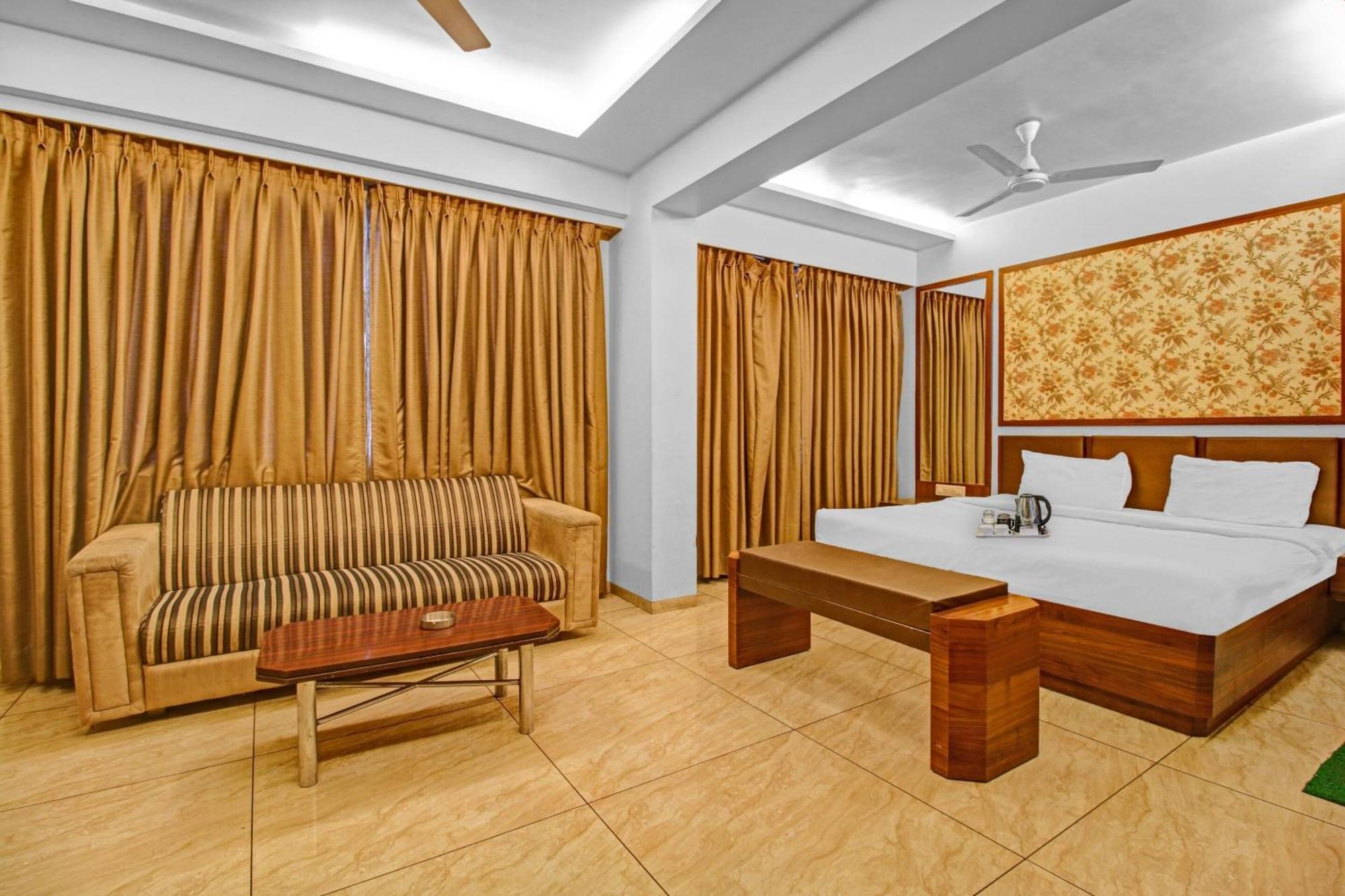 Collection O Surya Hotel Bhopal Exterior foto